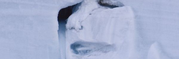 環境 地球の勧告!?「母なる大自然」が涙...北極海の氷河が崩れて女性の泣き顔に...